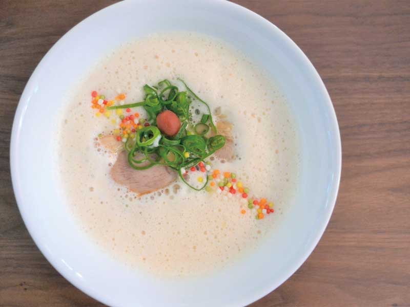 歴18年の日本料理の職人が手掛けるラーメン
