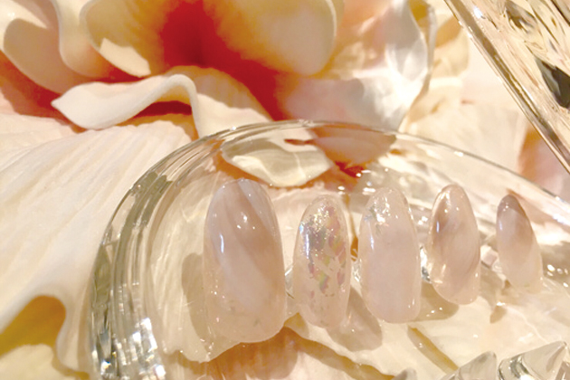 『eau de vie』付け外しが自由自在！次世代のネイルチップが話題