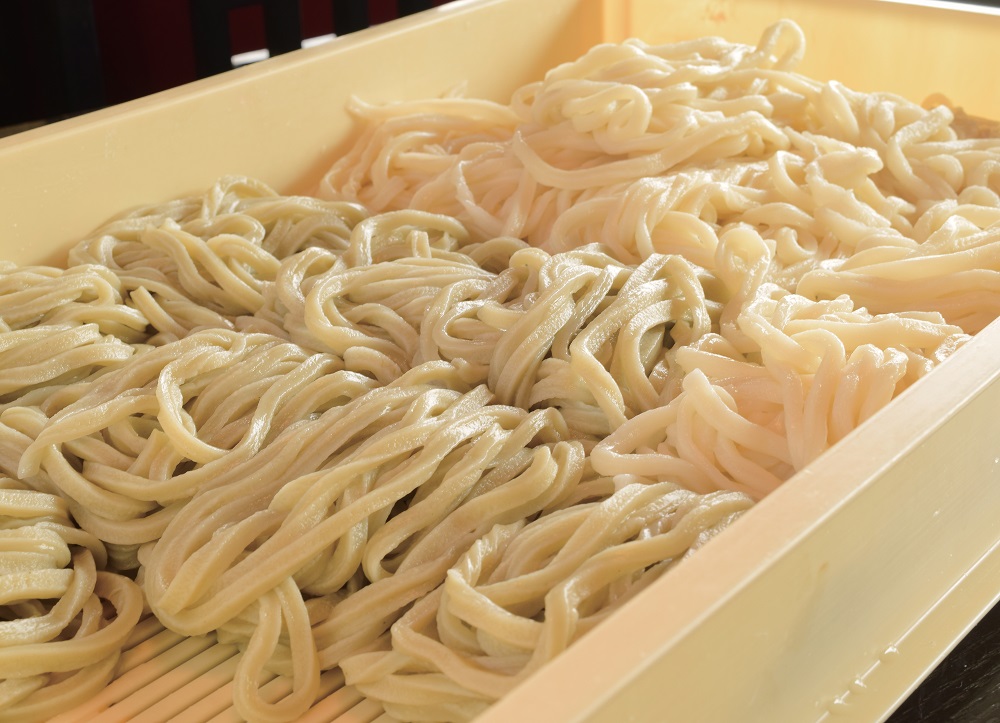 『まんでがん かあちゃんの手打ちうどん かりん亭』優しいお母さんたちがお出迎え♪栄養バランスの摂れたうどん定食が絶品！