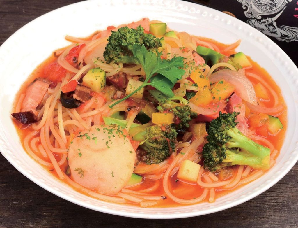 『Ｐａｓｔａ　Ｃａｆｅ　Ｅｐｉｓｏｄｅ』自家製トマトソースをベースにした冬季限定のミネストローネ風パスタ