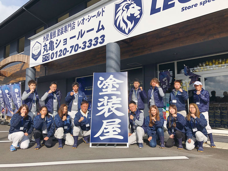 香川県最大級の塗装専門ショールーム! 地域密着、長期保証制度で頼れるお店。