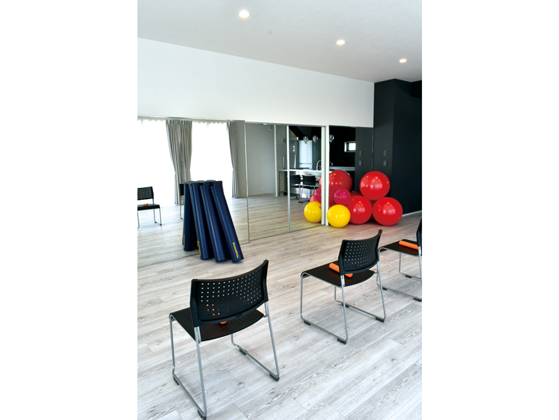 骨盤底筋を鍛えるレッスンで美しく健康に