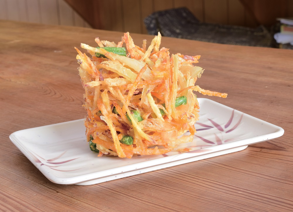 『はな庄』の人気ナンバー1！ガツンとのった肉に圧倒される一杯