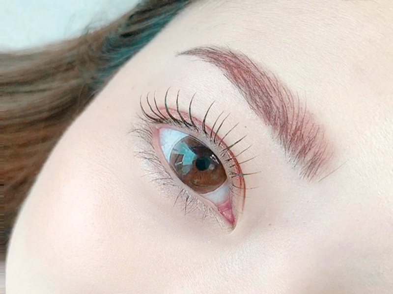 ナチュラルで綺麗な眉＆まつ毛の垢抜けデザインが得意