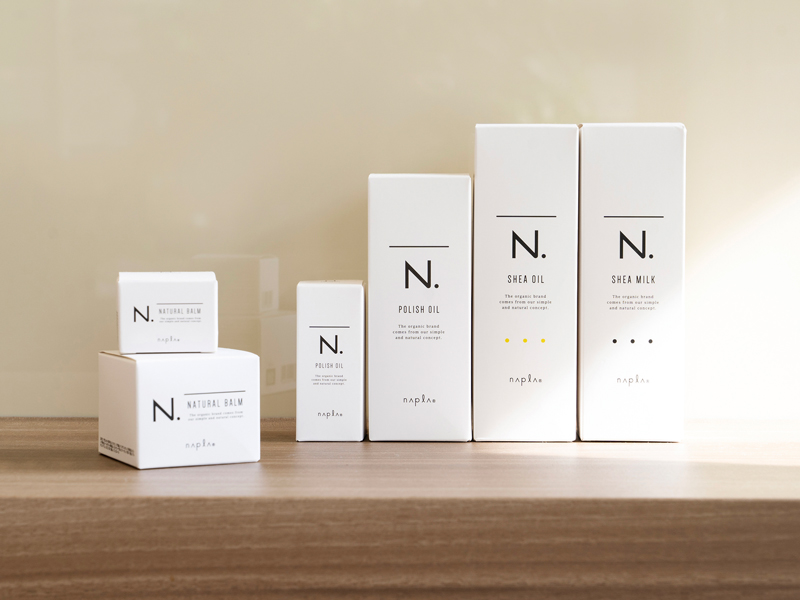 ヘアデザインからシェービングまで、 大人のおしゃれは身だしなみから！