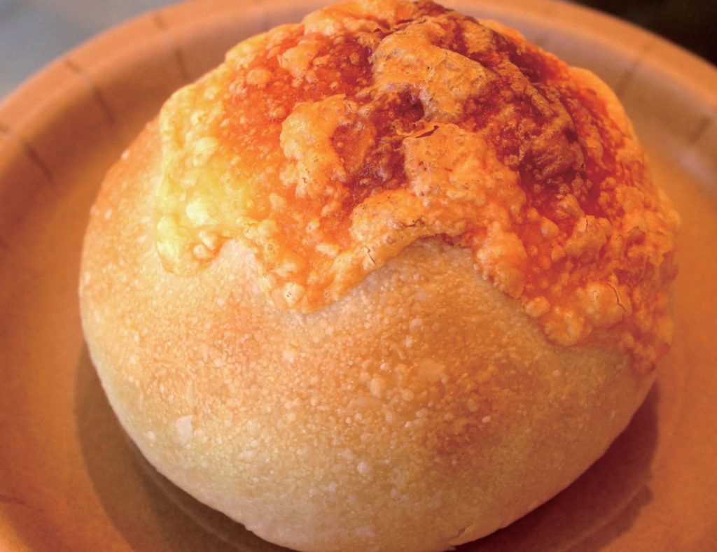 丁寧に焼き上げた無添加パンが魅力♪路地裏にこっそり隠れた人気店