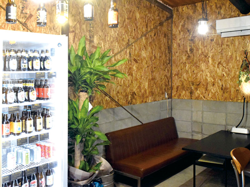 多種多様なクラフトビールを揃えた酒屋のビアバーがOPEN！