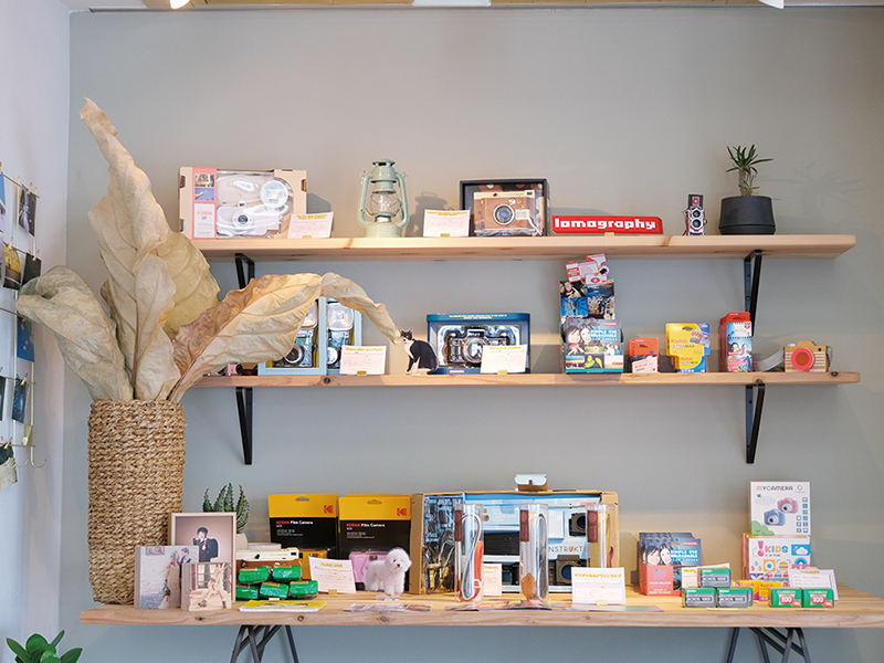 75周年を迎えた『福家スタジオ』が町の写真館と人を繋ぐ空間へとリニューアル!