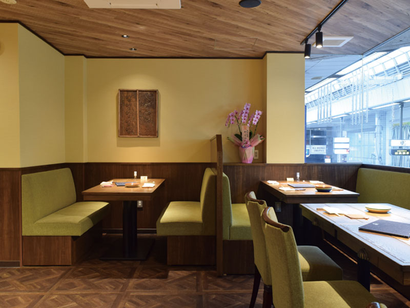 ゆったりと食事が楽しめるおしゃれな空間にリニューアル！