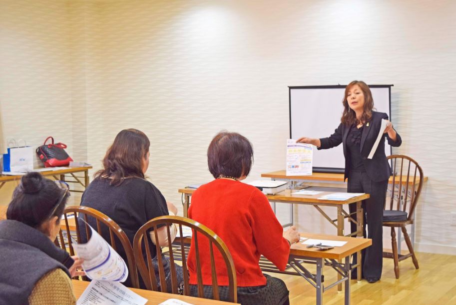 お客様の生命と財産をお守りするかかりつけの保険代理店です。