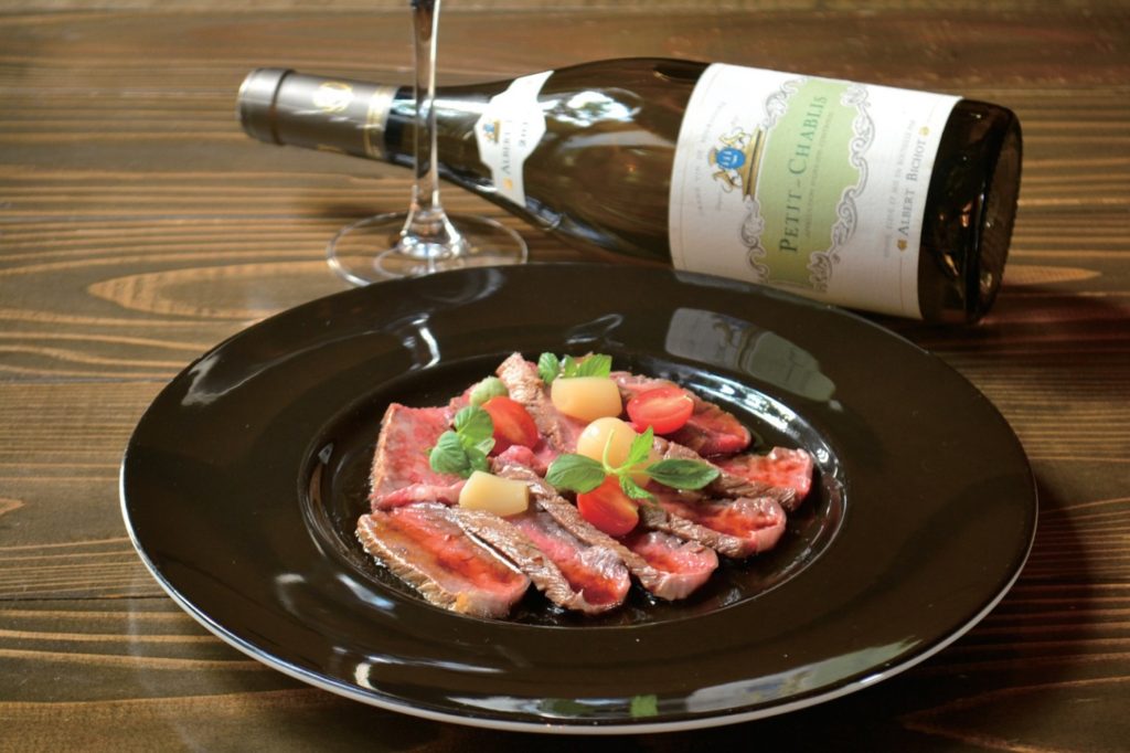 『彩食健美　Ｈａｃｈｉ　Ｂａｋｏ』和食経験を持つシェフ自慢の逸品♪旨味が詰まった和風ローストビーフ