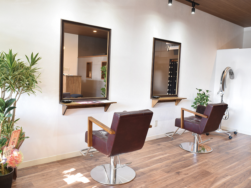 自然への思いと美の追求が魅力的な美容室