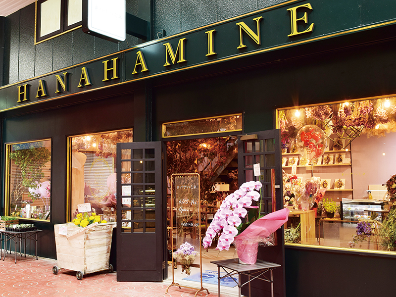 エディブルフラワーの販売やシェアアトリエを併設するShop