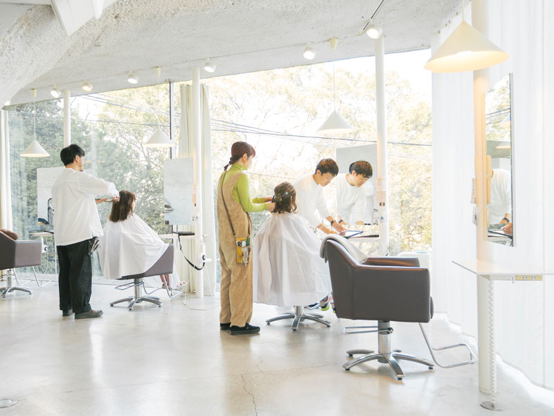解放感に満ちた癒しの美容空間でこの春なりたい自分に