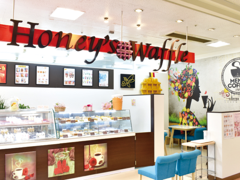 焼きたてのワッフルが味わえる『Honey’s Waffle』