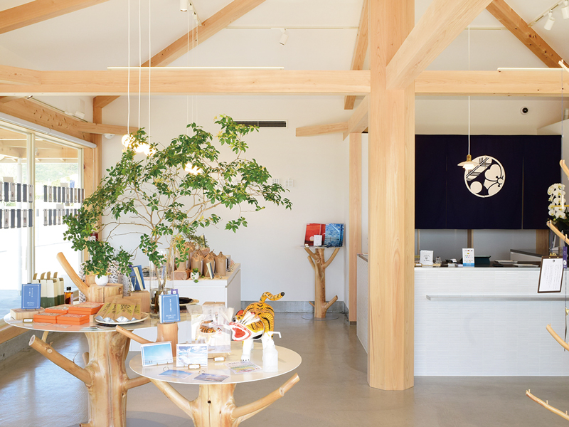 これまでとこれからの百年を紡ぐ想いを書く店『百歳書店』