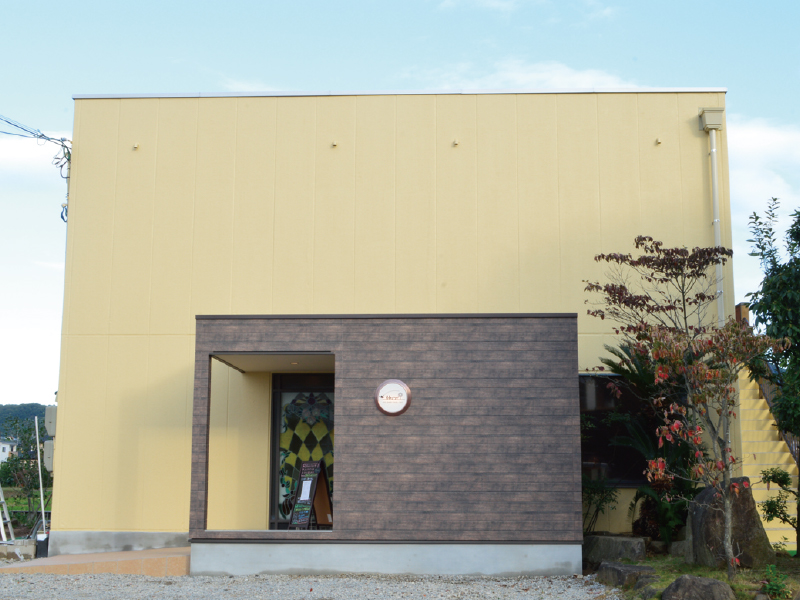 『-ito-』人々が集い過ごす新しいスタイルのランドリーカフェが誕生！