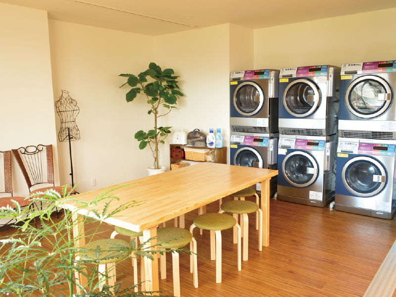 『-ito-』人々が集い過ごす新しいスタイルのランドリーカフェが誕生！