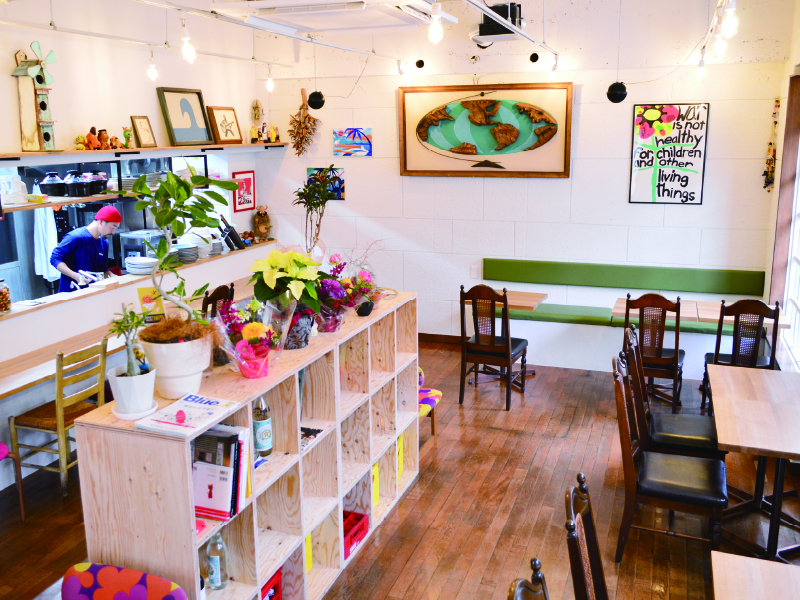 『ニューイハラ食堂』ゆったりとした空間で美味しい食事を楽しもう