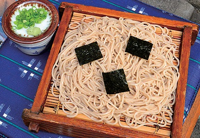 『田舎　イナカ』黄金色のふんわり卵のせ♪ダシ香るそば屋の絶品カツ丼