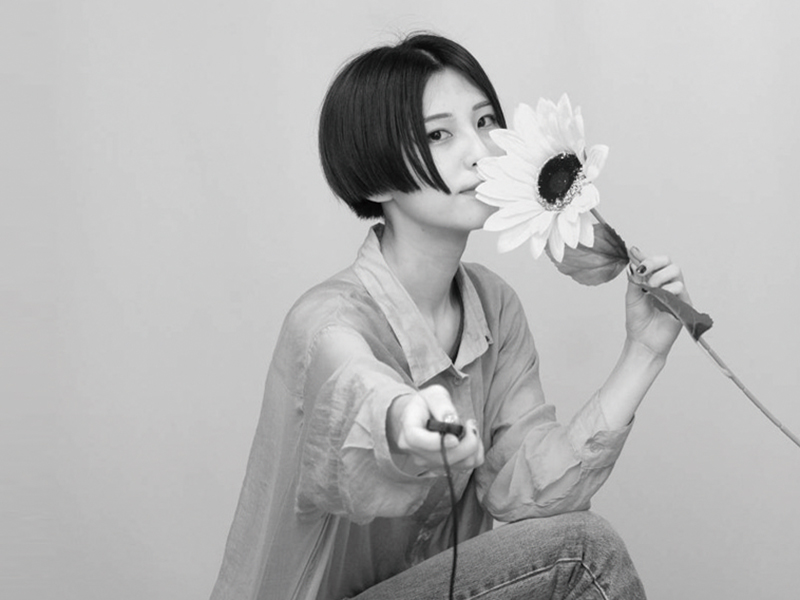 話題のモノクロセルフフォトスタジオがOPEN！