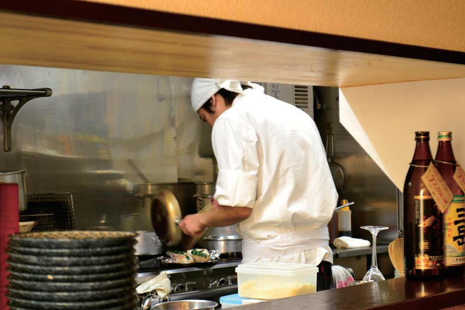 『ビストロ　いしはら』仔牛のタンと野菜のコクと旨味が詰まった絶品シチューで心まで温まるディナータイムを