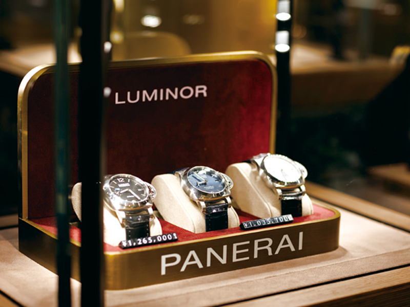 『EYE EYE ISUZU 本店　アイアイイスズ ホンテン』／『PANERAI』コーナーがリニューアル！【香川県高松市多肥下町】