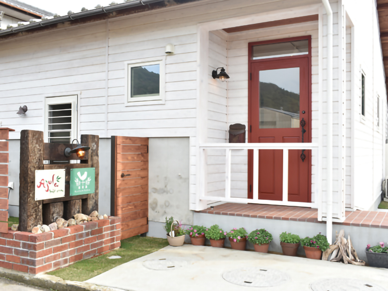 仕事帰りにも利用できるアイラッシュサロンがOPEN