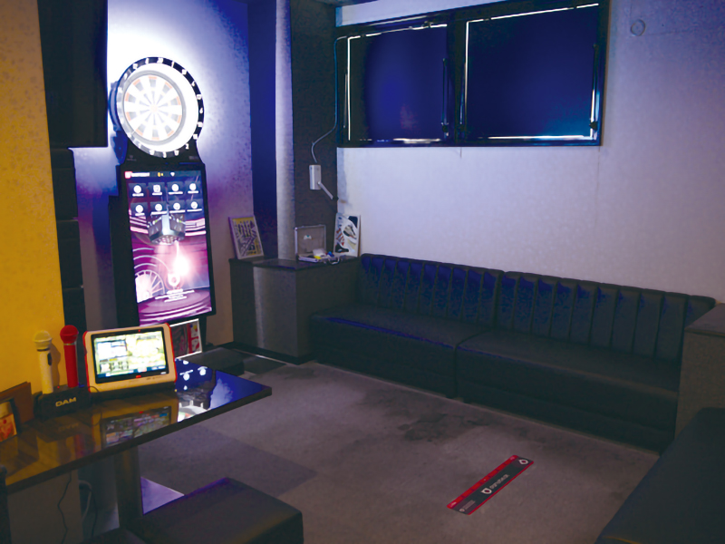 気軽に過ごせるBARで美味しいお酒片手に乾杯！