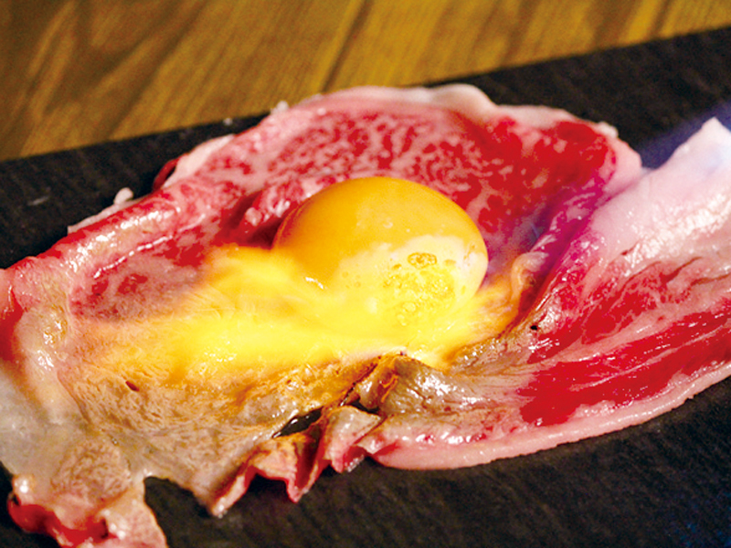 サーロインの炙りユッケ風