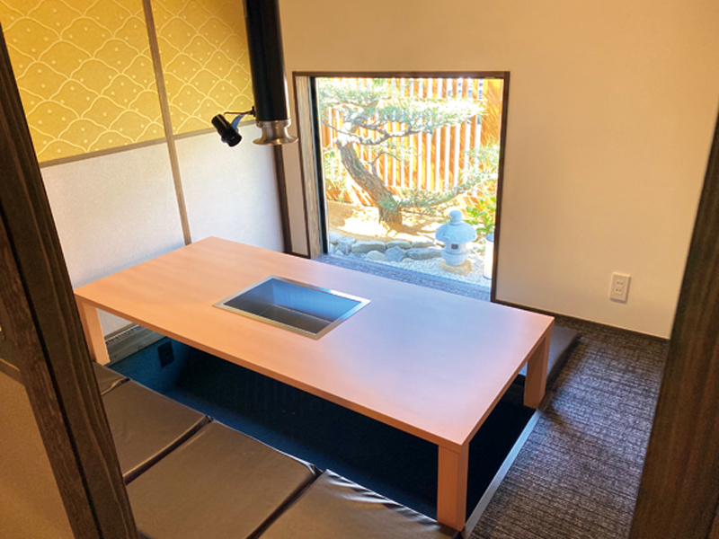 「オリーブ牛」が堪能できる全室個室の焼肉店