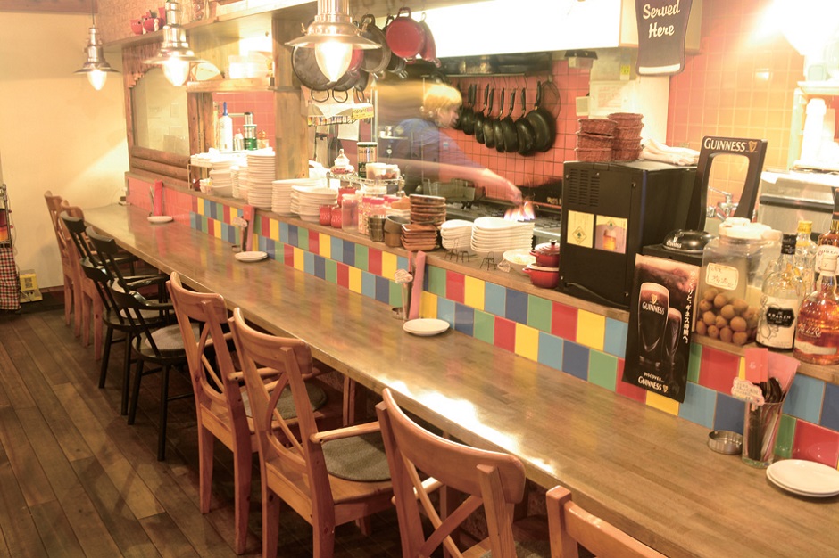 『yakitori,saka,bar Kotoriya』とろ～りチーズとチキンの組み合わせが絶妙！圧倒的な女子人気を誇るアツアツ肉料理