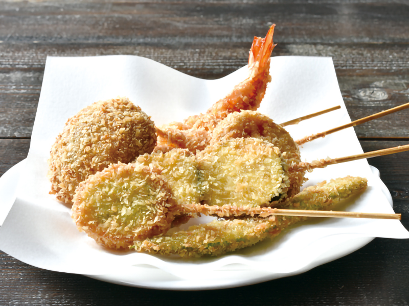 『原田商店』に併設する串揚げ店