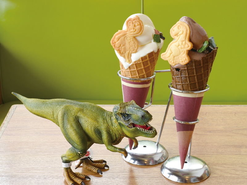 恐竜カフェが屋島山上に参上！