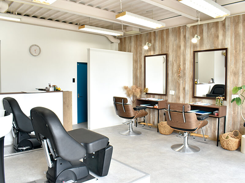 世代関係なく通いたいヘアカラー専門店