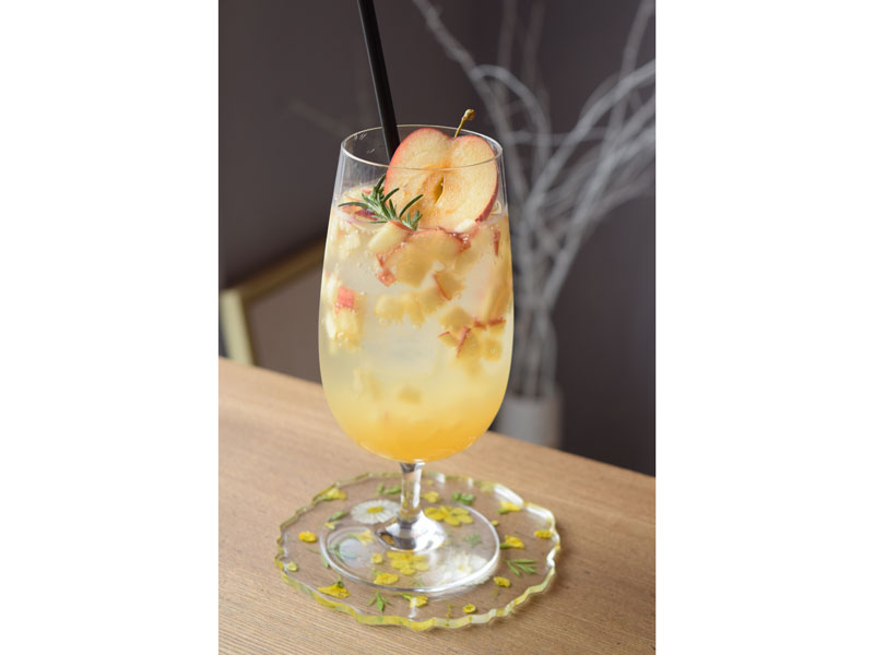 おしゃれな空間と美味しい料理にリピート必至のフラワーカフェ！