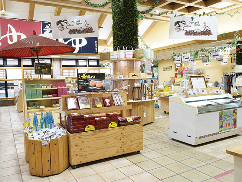 『道の駅 ことなみ エピアみかど』深緑に囲まれた県境の道の駅で自然の恵みに出合う体験を【香川県仲多度郡まんのう町】