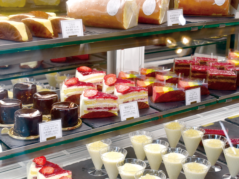 有名パティシエ監修のパティスリーがOPEN！