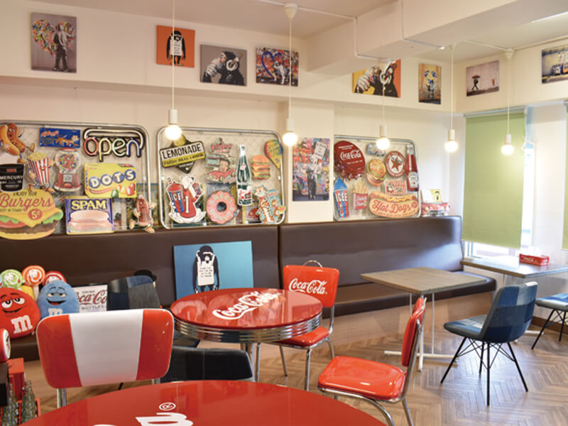 JR観音寺駅に隣接したベーカリーカフェ