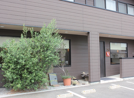 『カフェ 鞠屋』和テイスト好きにはたまらない！上品な甘さが魅力の大人パフェ