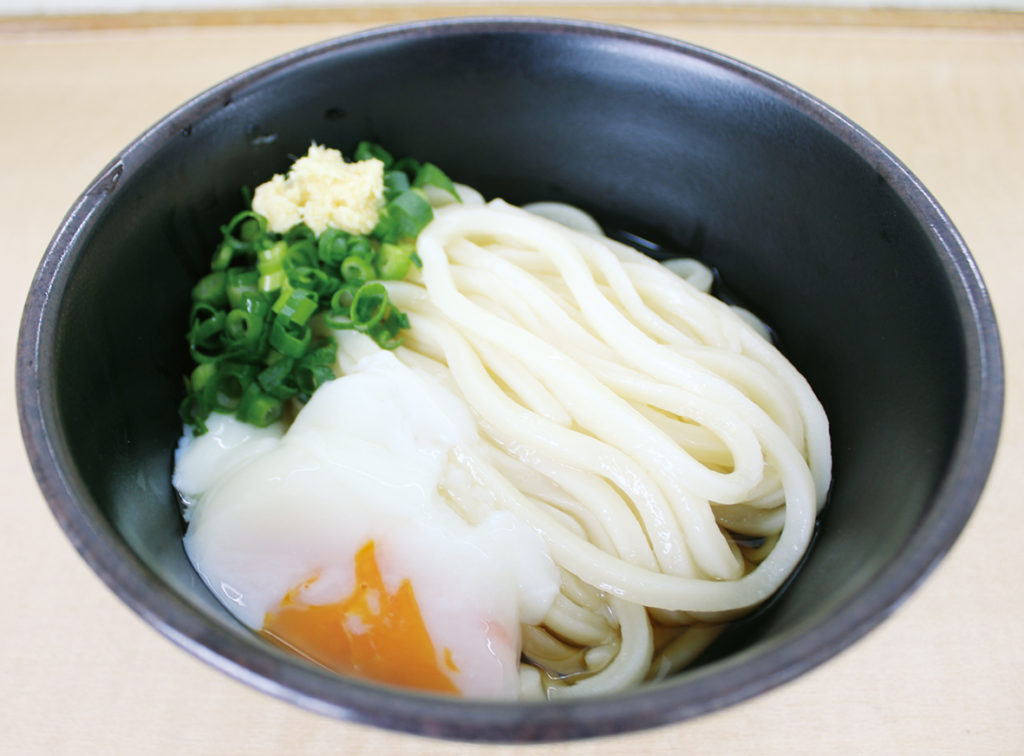 小でも一玉３００ｇ以上あるというボリュームたっぷりの麺！