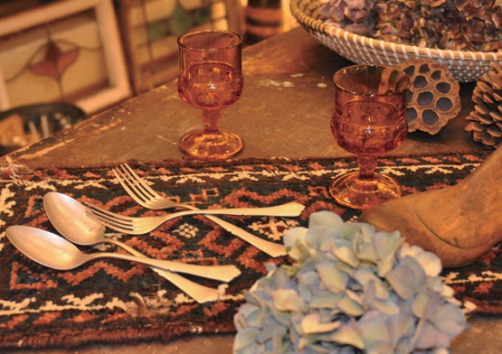 『Mia casa』世界の雑貨とアンティークの店。外国のアンティーク商品も多数