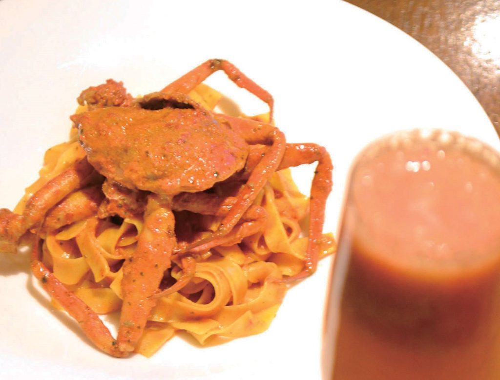 『ながぐつ』とっておきディナーにもぴったり♪今が旬のセコガニが美味な贅沢パスタ