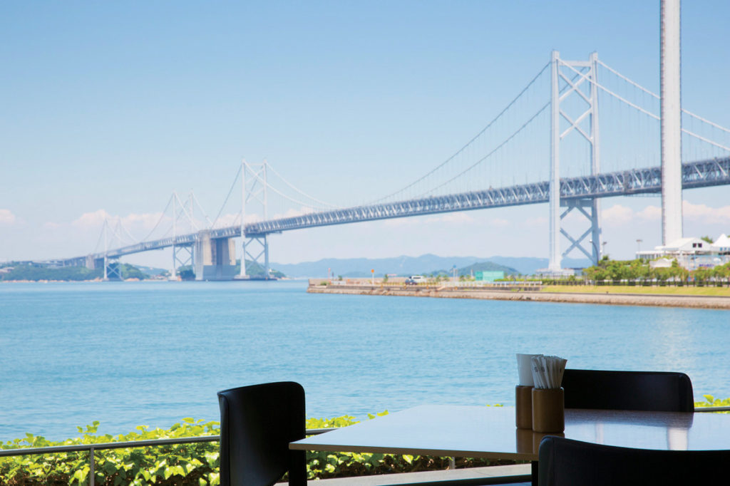 最高のロケーションも作品の１つ。美術館で見つけた素敵空間