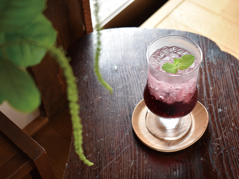 懐かしく心地良い里山の旧家で過ごす“さぬき時間”