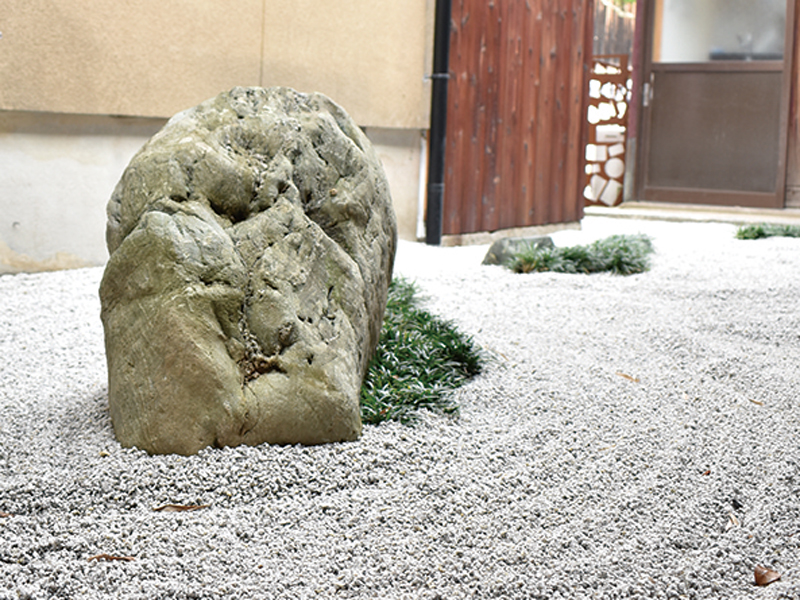 懐かしく心地良い里山の旧家で過ごす“さぬき時間”