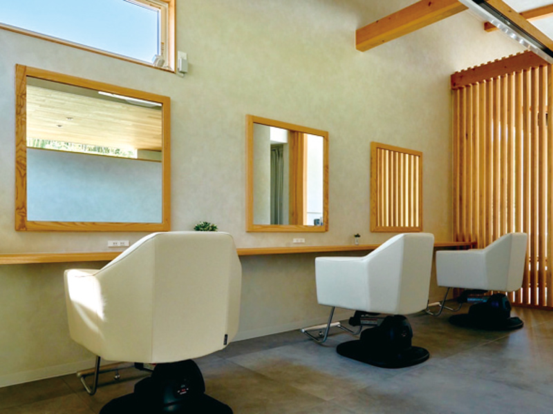 『hair design 七髪　ヘアーデザイン ナナカミ』山の静寂に包まれた贅沢な癒しの空間【香川県三豊市高瀬町】