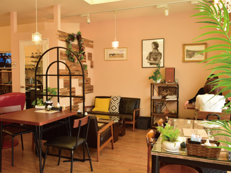 『cafe sousou　カフェ ソウソウ』ナチュラルで可愛い外観が目印