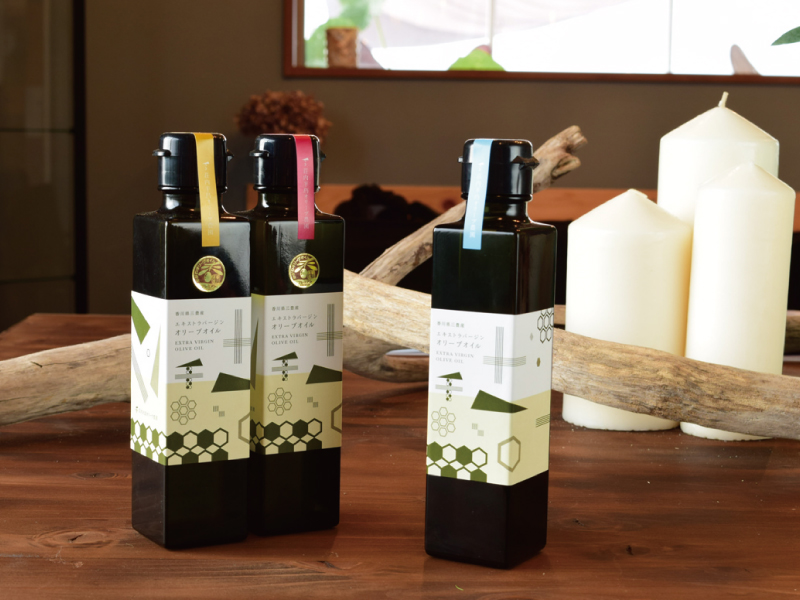 瀬戸内海を臨む絶景を独り占め！『荘内半島オリーブ農園オリカフェ』