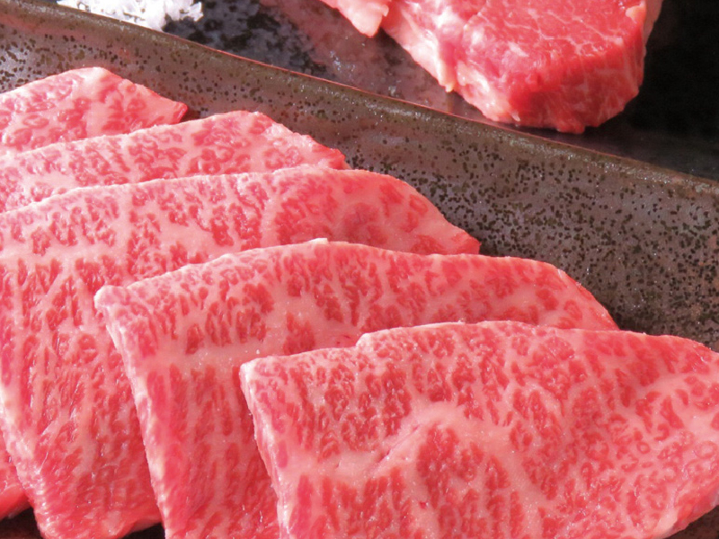 「肉処 まこと」メニューのほとんどに地元食材を使用している焼肉店